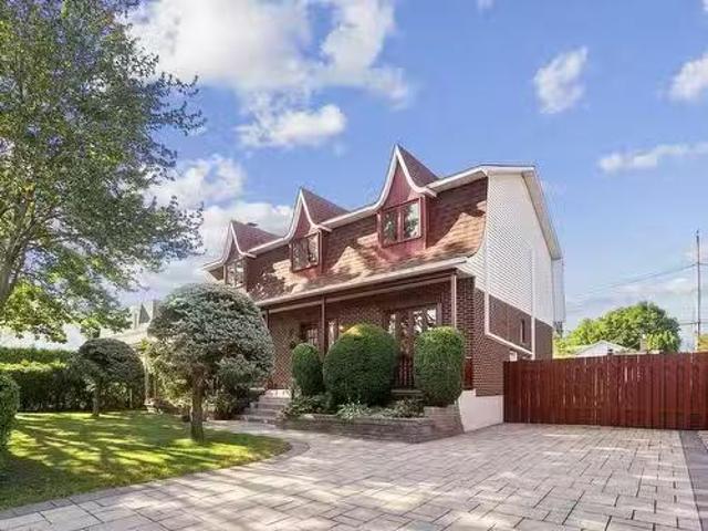 7855 Rue Nelligan, Brossard, QC, J4Y 2G3 house for sale Lis.
