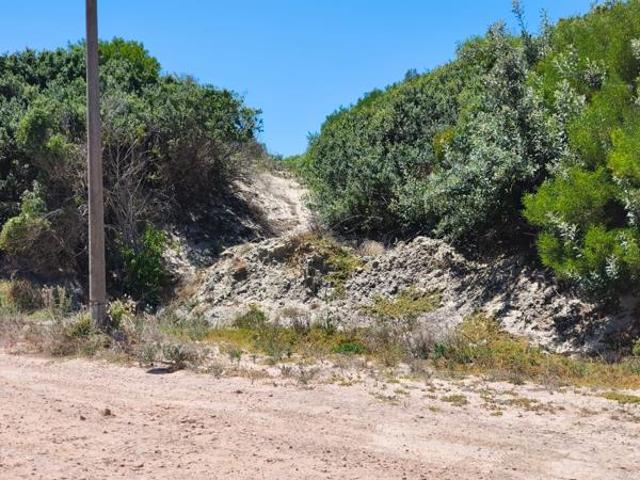 786 m² Land available in Paradise Beach