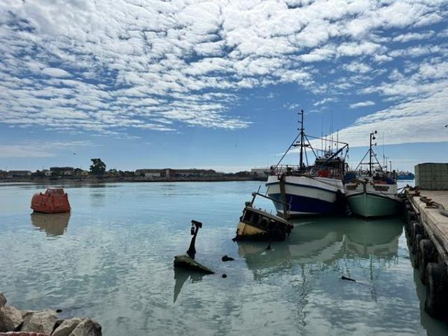 788 m² Land available in Da Gama Bay