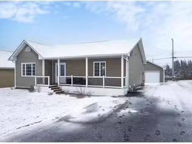 78 Badbird Boulevard, Bay Roberts, NL, A0A 1G0 house for sal.