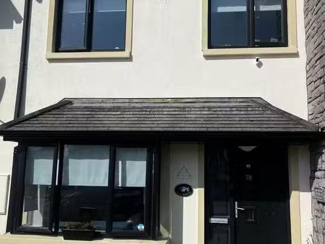 78 Carraig Mór, Caheronaun, Loughrea, Co. Galway, H62FX37 is f.