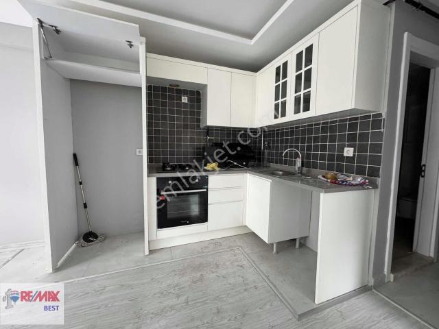 78 Hakan Büyükten Girne Caddesi'nde 2+1 Satılık Daire