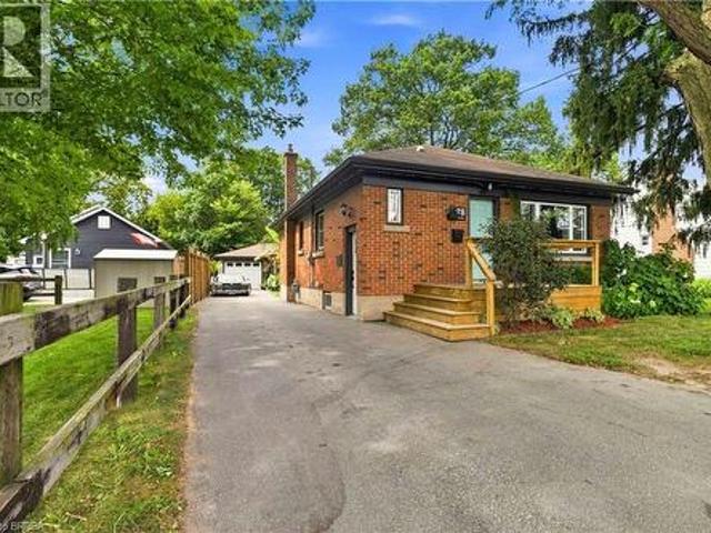 78 Herbert Street, Brantford, ON, N3R 4A2 house for sale | Listing ID 40855 | Royal LePage