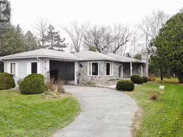 78 Islandview Road, Kawartha Lakes Fenelon Falls, ON, K0M 1N.