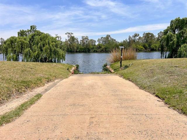 790 m² Land available in Parys Golf Estate