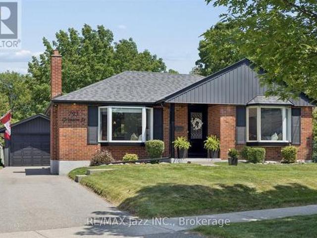 793 Grierson Street, Oshawa Centennial, ON, L1G 5J8 house for sale | Listing ID E13567 | Royal LePage
