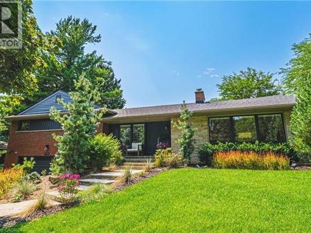 794 Falcon Boulevard, Burlington, ON, L7T 3B3 house for sale | Listing ID 40854 | Royal LePage