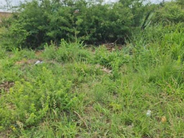 794 m² Land available in Bendor