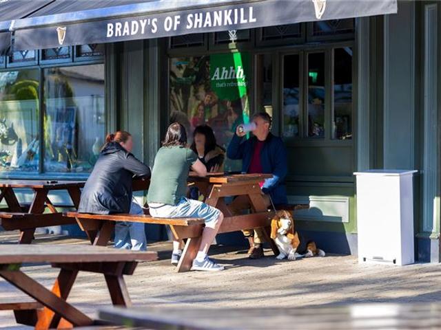 795,000 | The Poplars, Shankhill, Dublin 18 Hooke & MacDonald 4999 MyHome. Ie Residential