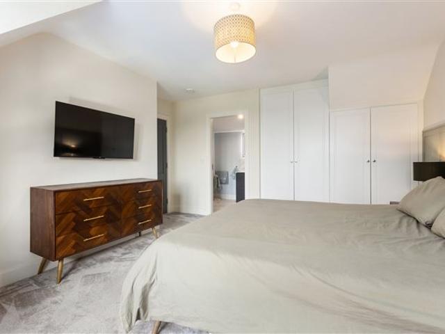 795,000 | 2 Sandyford Green, Sandyford, Dublin 18 Sherry FitzGerald Dundrum 4987 MyHome. Ie Residential