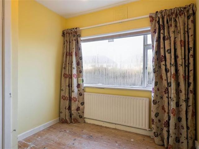 795,000 | 5 Knocksinna Grove, Foxrock, Dublin 18 DNG Rock Road 4973 MyHome. Ie Residential