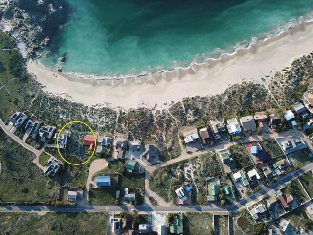 795 m² Land available in Britannia Bay