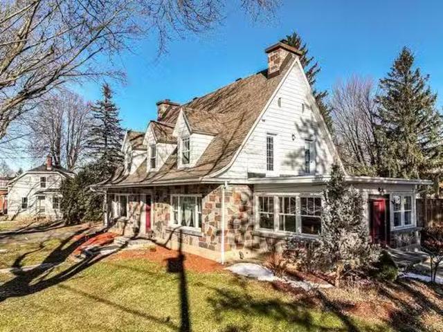 795 Rue Claude De Ramezay, Marieville, QC, J3M 1G1 house for.