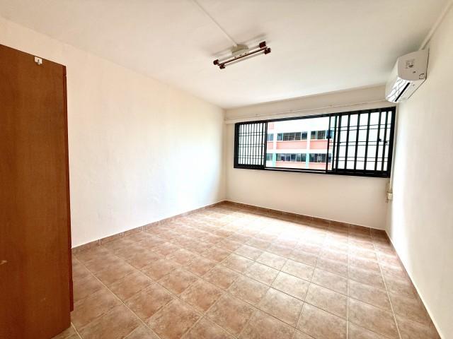 795 Yishun Ring Road HDB Apartment For Sale, $748,000, 3 Bed 2 Bath 1,292 sqft $579.00 psf