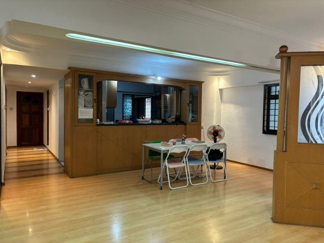 797 Woodlands Drive 72 HDB Apartment For Sale, $830,000, 4 Bed 2 Bath 1,506 sqft $551.00 psf