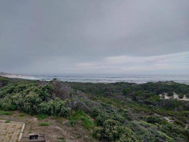 798 m² Land available in Pearly Beach