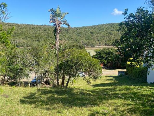 799 m² Land available in Cintsa East