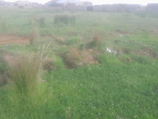 799 m² Land available in Mohlakeng