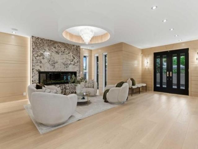 79 Bel Aire Place Sw, Calgary, AB, T2V 2C3 house for sale | Listing ID A2320 | Royal LePage