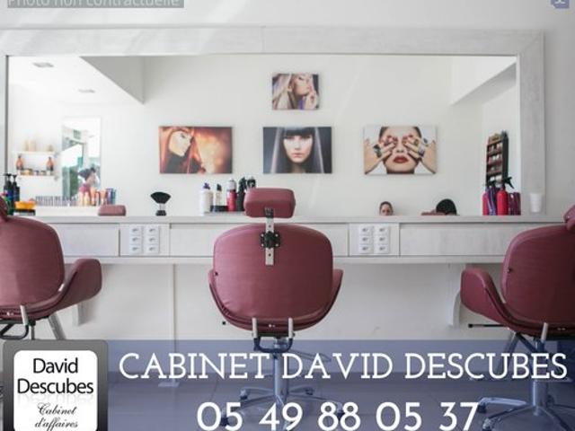 79. DEUX SEVRES. SALON DE COIFFURE MIXTE