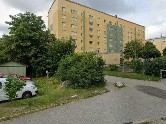 79 m2 lägenhet uthyres i Botkyrka