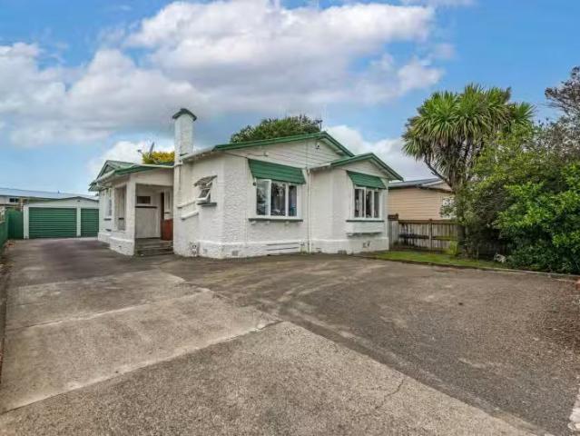 7 Marne Street, Hokowhitu, Palmerston North City For Sale