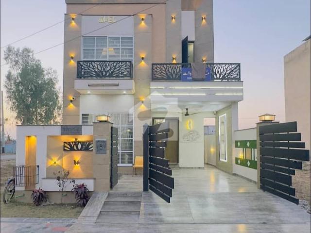 7 Marla Modren Design House Available For Sale C Block Prime Location Near Tooo Park And Masjid All Facilities Available Here