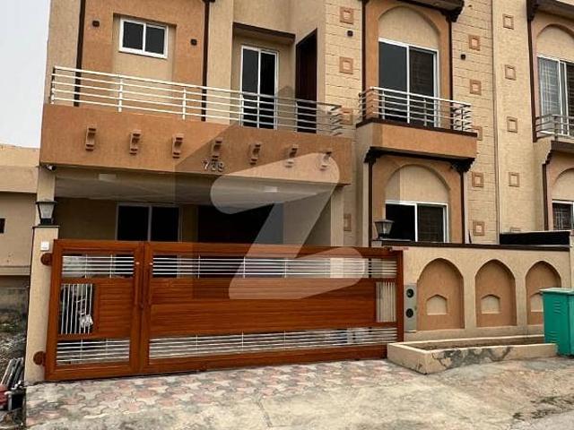 7 marla brand new house for sale