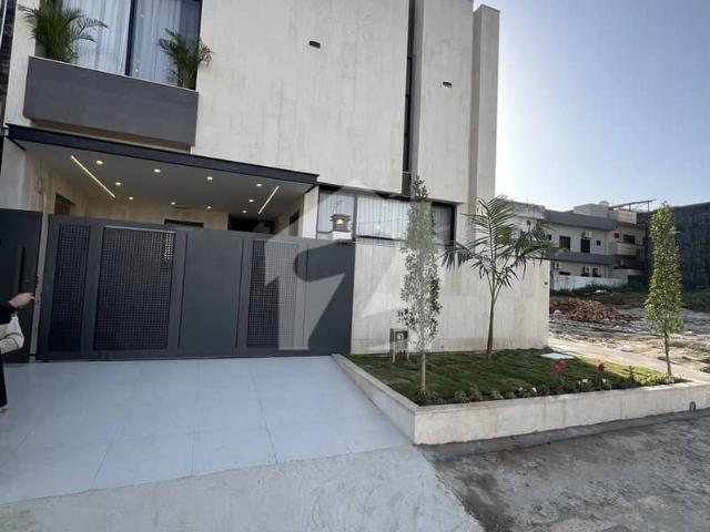 7 Marla Brand New Luxury Designer House for Sale E Block, Multi Gardens B 17 Islamabad