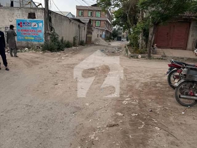 7 Marla Corner Commercial Plot 3 Side Open Prime Bhati Town, Gulberg Greens Service Road