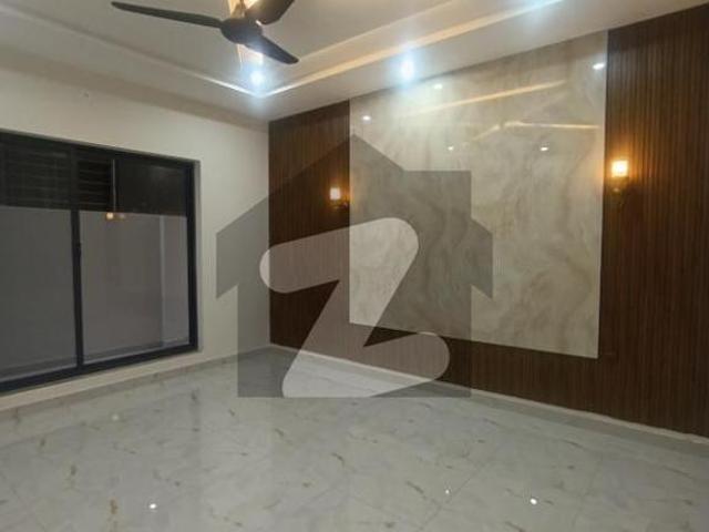 7 Marla Corner Designer House For Sale MPCHS Block C