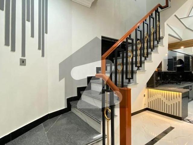 7 Marla Corner Elegant Brand New House for Sale| Prime Location| Bahria Town Phase 8