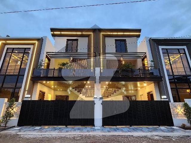 7 Marla Designer House Available For Sale