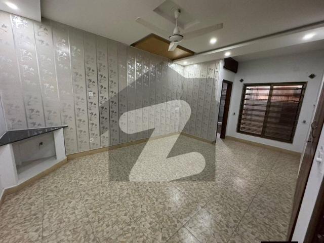 7 Marla Double Unite House Available For Rent Near Park Musjid Or Commercial Bahria Town Phase 8