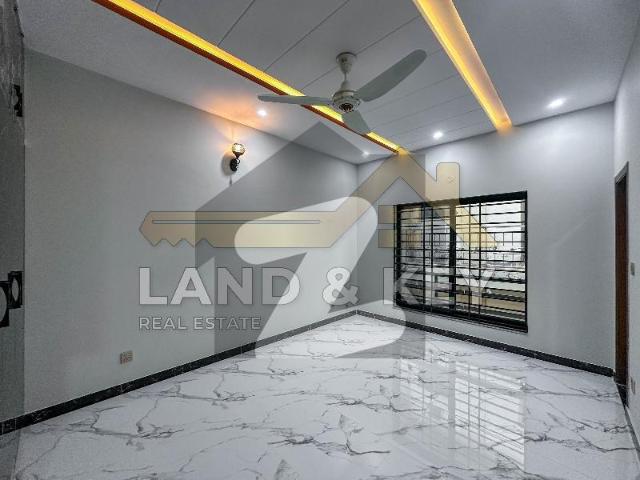 7 Marla Elegant House For Sale Bahria Town Phase 8 Usman Block
