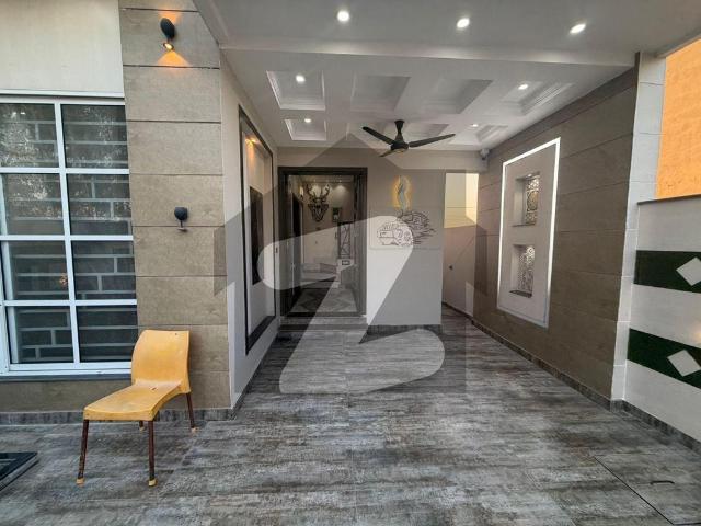 7 Marla Fully Furnished 1.5 Storey House for Sale Central Park Housing Scheme