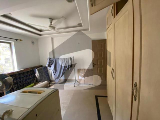 7 marla first floor fully furnished for rent in rehman gardens near phase 1 rehman gardens