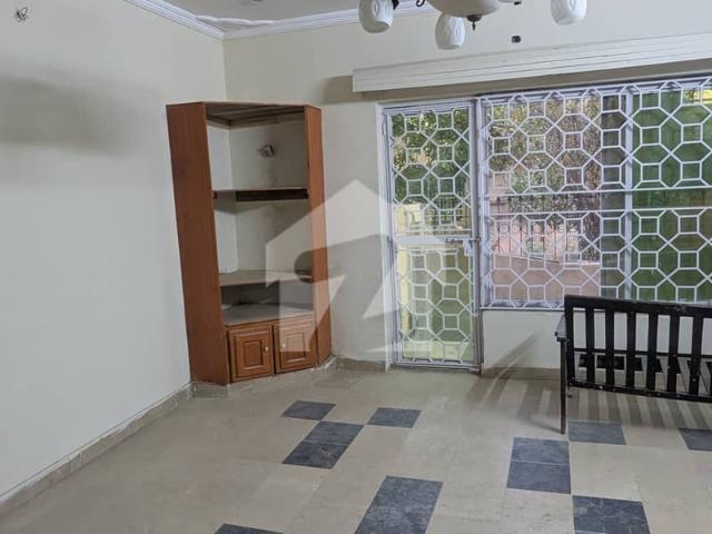 7 Marla House Available For Rent In G 15