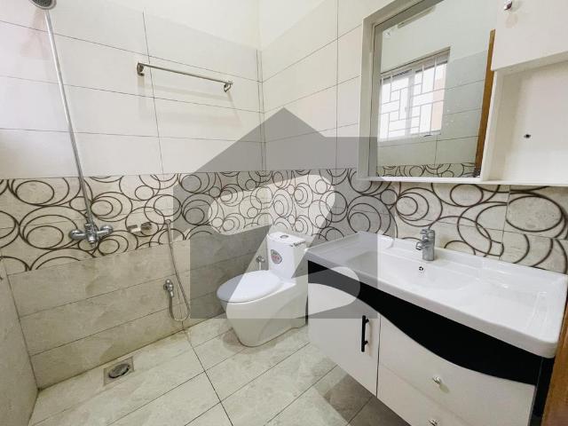 7 marla house for rent Bahria Town Phase 8 Usman Block