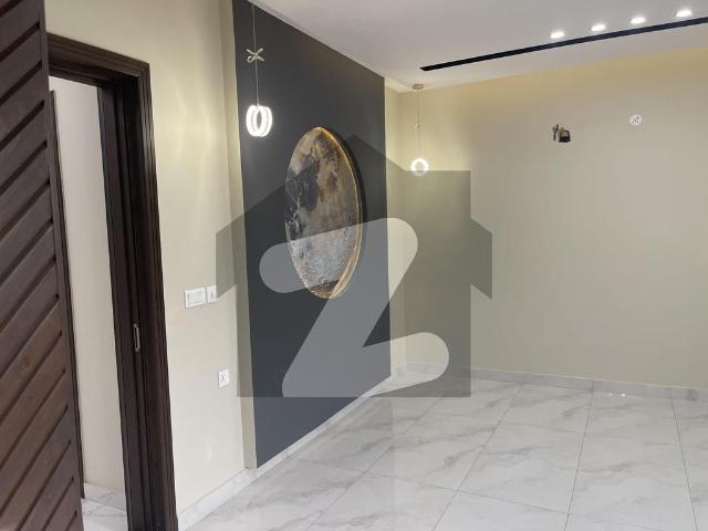 7 Marla Luxurious Designer house For SALE Eden Valley