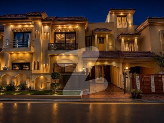 7 Marla Luxury Designer Model House Gass Available Bahria Town Phase 8