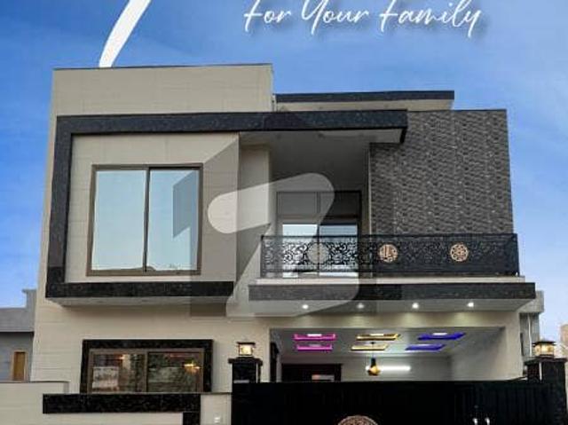 7 marla luxury house for sale