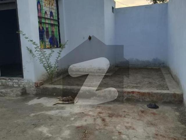 7 Marla Partially Constructed House for Sale Near DC Office & Fordwah DC Office Road