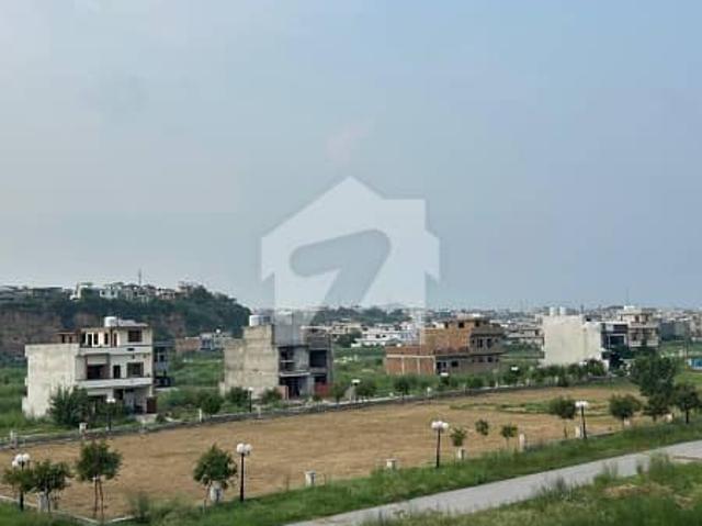 7 marla plot for sale