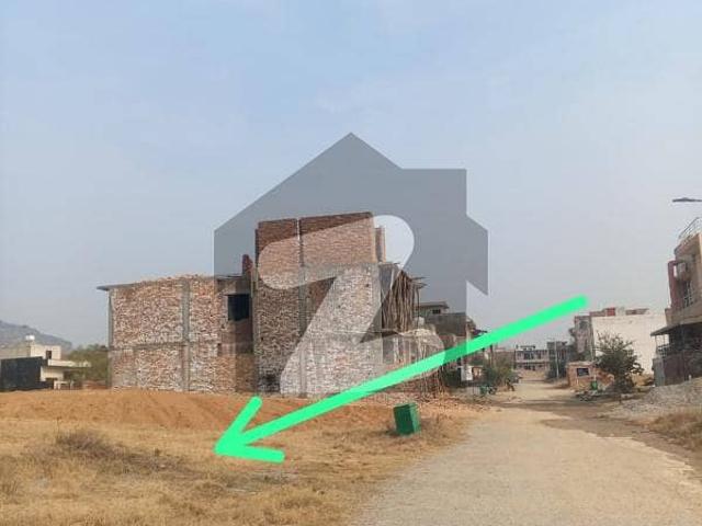7 Marla Prime Location plot Block E B 17 Islamabad