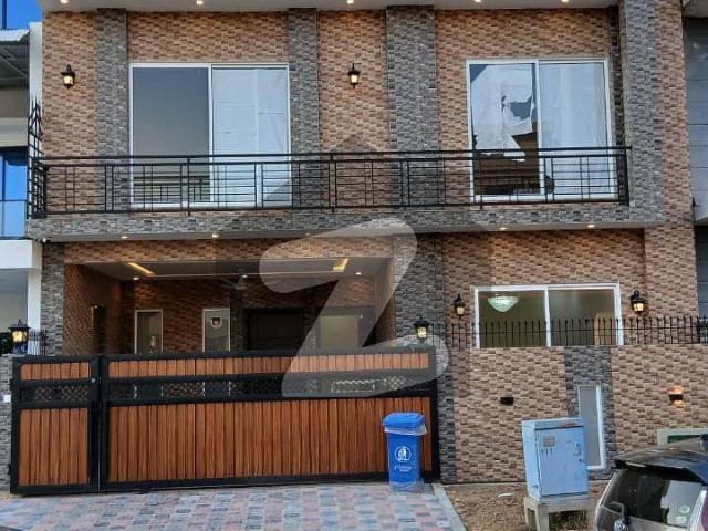 7 Marla Prime Location Solid Construction House For Sale in Gulberg Residencia Block I
