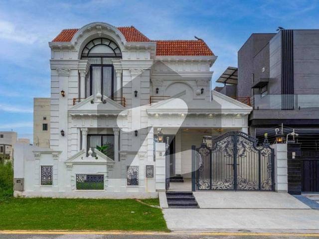 10 Marla Spanish Bungalow For Sale At Hot Location Very Close To Raya Fairways And 1 Km Dolmen Mall