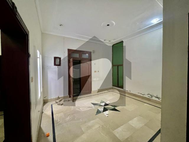 7 Marla Upper Floor For Rent With Garage + 2 Kitchen For Family Only Shadman City Phase 1