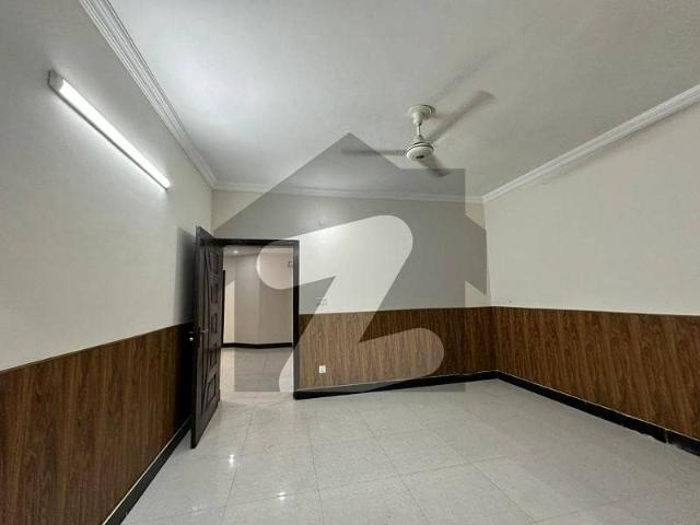 7 Marla Use House Available For Sale