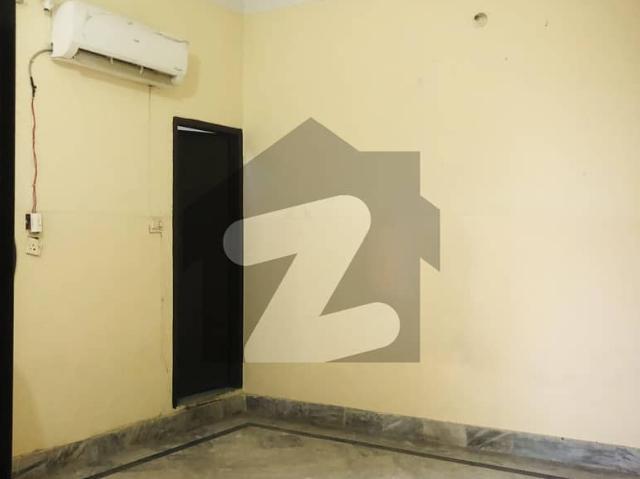 7 Marla Ground Floor Portion For Rent